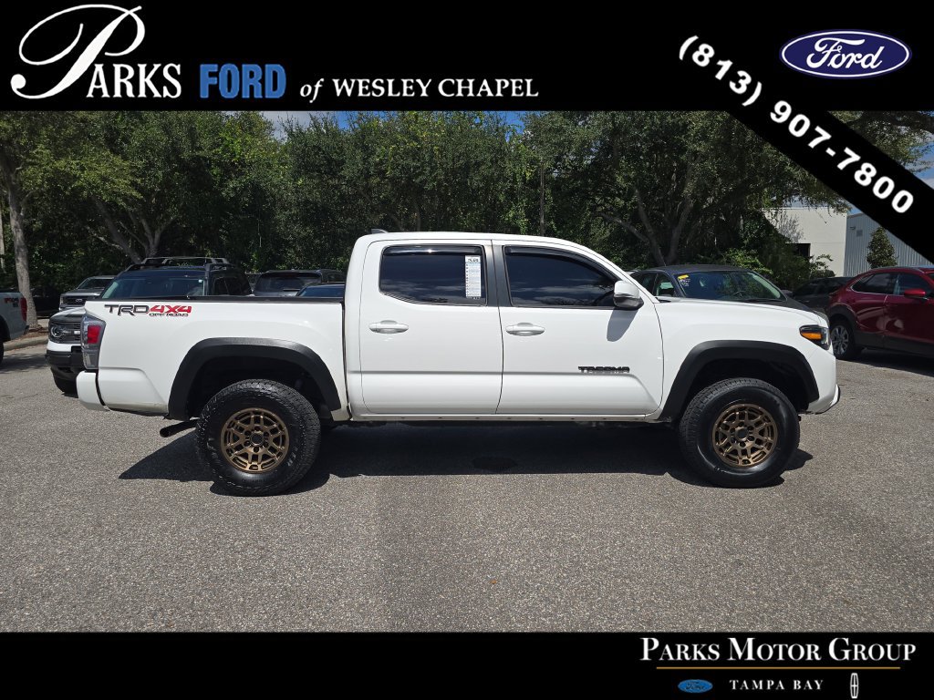 Used 2022 Toyota Tacoma TRD Off-Road AWD/4WD image 4