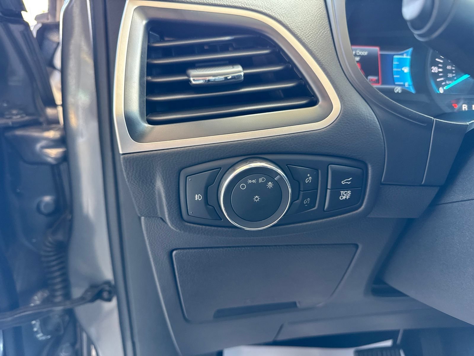 Certified 2024 Ford Edge SEL w/ Convenience Package AWD/4WD image 26