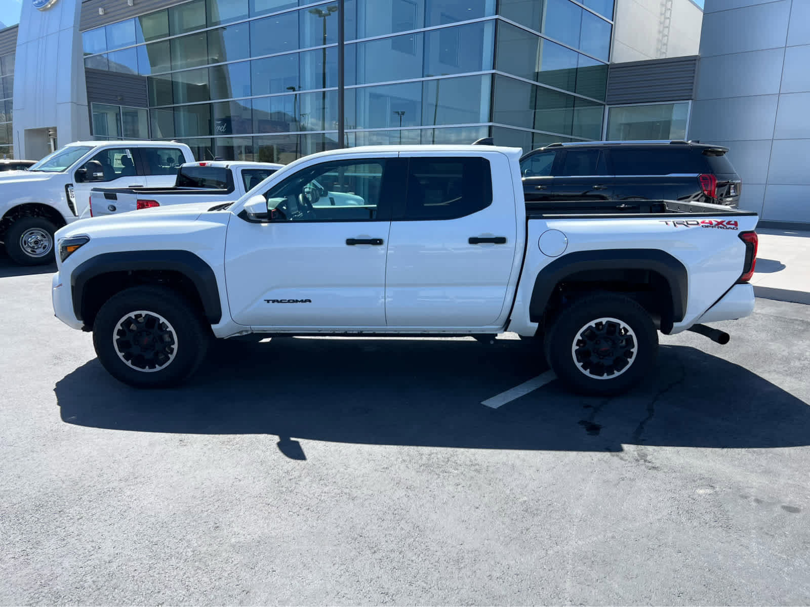Used 2024 Toyota Tacoma TRD Off-Road AWD/4WD image 12