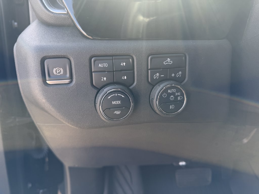 Used 2024 Chevrolet Silverado 1500 RST AWD/4WD image 40