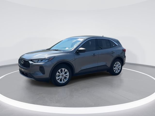 Certified 2023 Ford Escape Active w/ Cold Weather Package FWD image 3