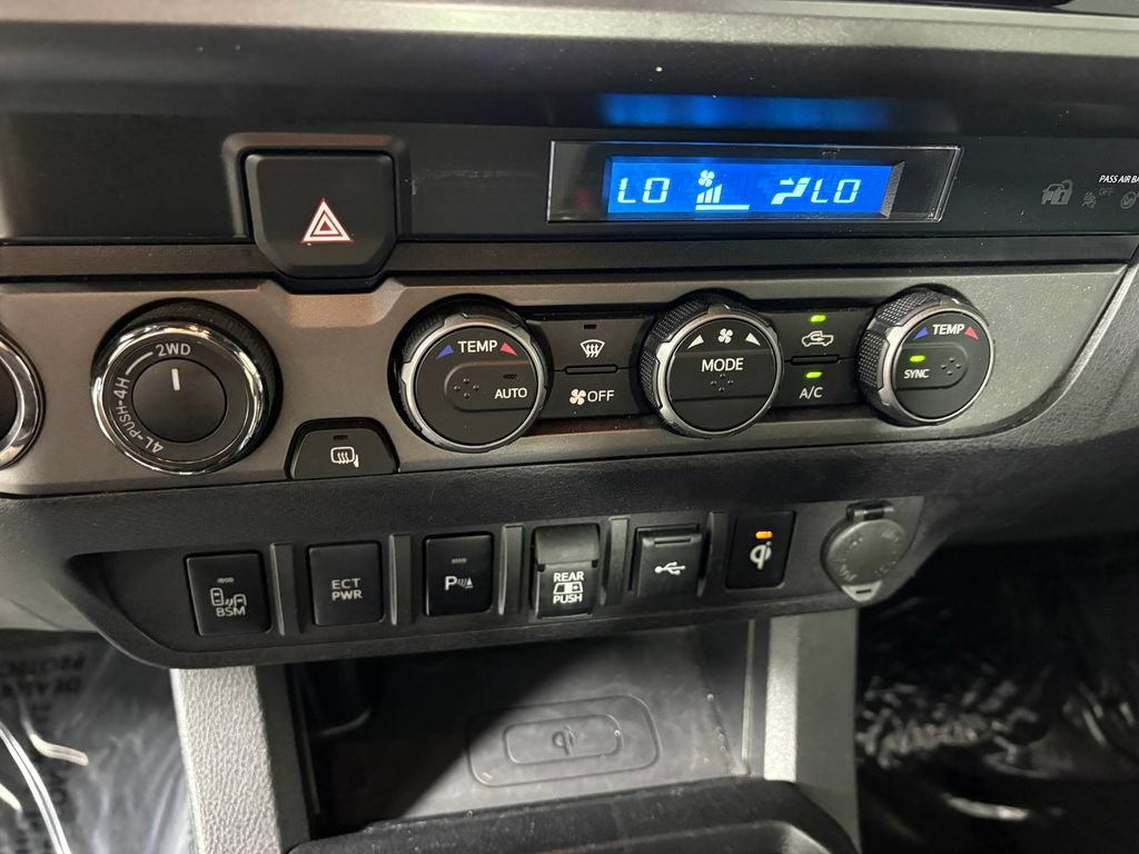 Used 2021 Toyota Tacoma TRD Sport w/ Technology Package AWD/4WD image 20