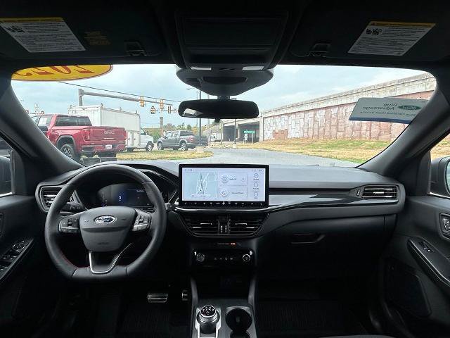 Certified 2023 Ford Escape ST-Line w/ Tech Pack #1 AWD/4WD image 13
