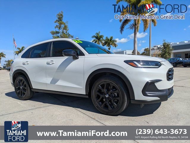 Used 2025 Honda HR-V Sport image 1