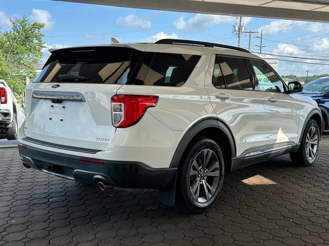 Certified 2023 Ford Explorer XLT w/ Equipment Group 202A AWD/4WD image 35