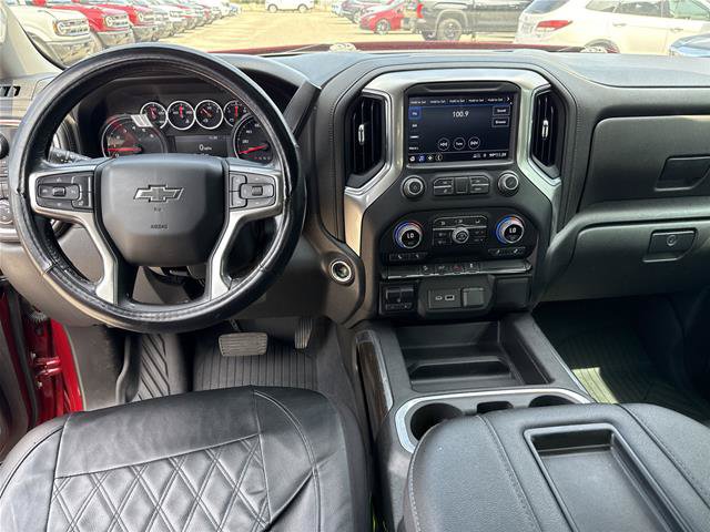 Used 2021 Chevrolet Silverado 1500 LT Trail Boss w/ Bed Protection Package AWD/4WD image 6