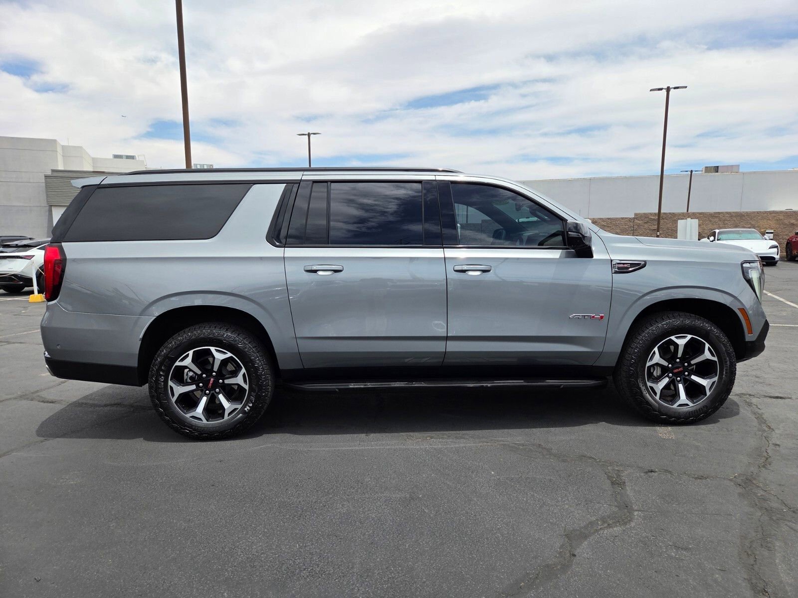 Used 2026 GMC Yukon XL AT4 w/ LPO, Floor Liner Package AWD/4WD image 7