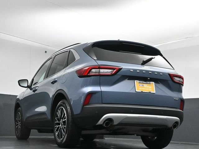 Certified 2026 Ford Escape SE FWD image 42