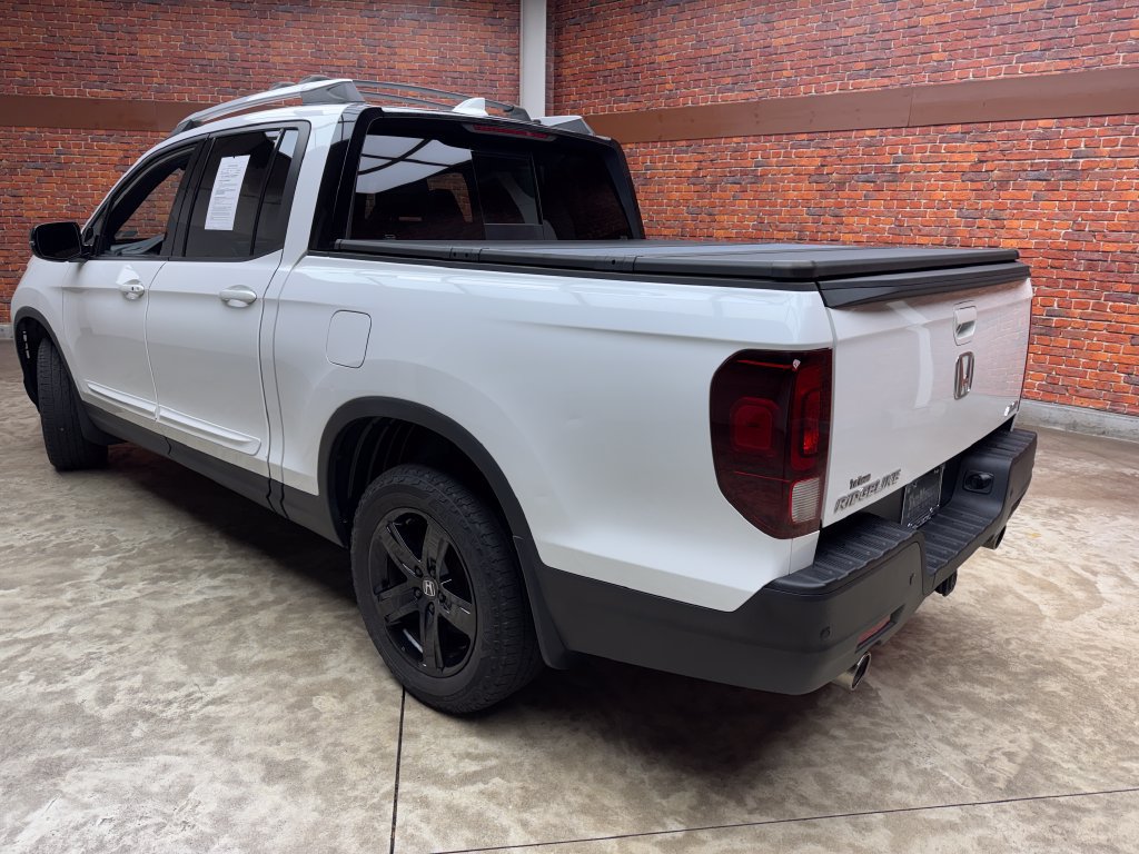 Used 2021 Honda Ridgeline Black Edition image 2