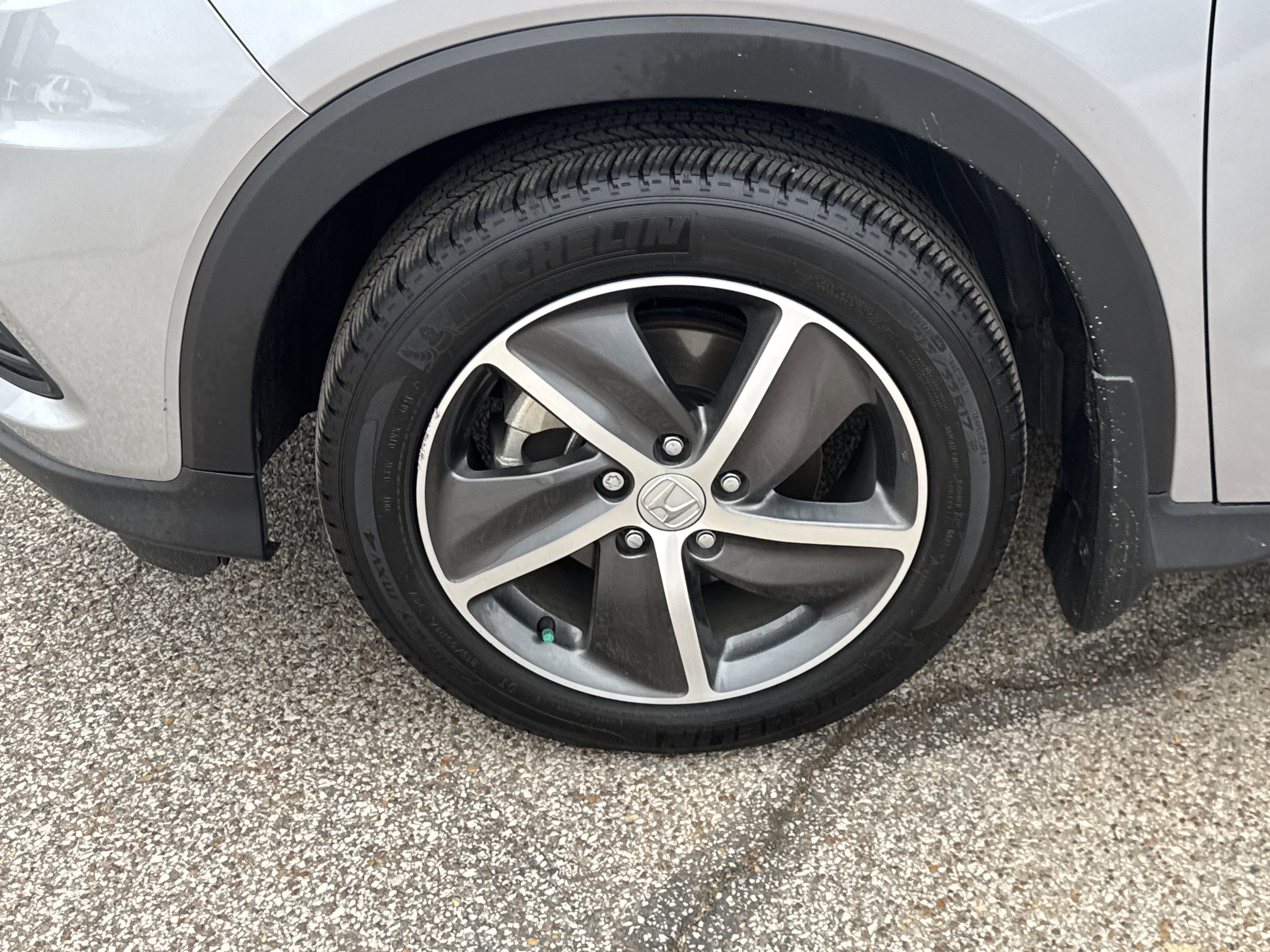 Used 2022 Honda HR-V EX image 9