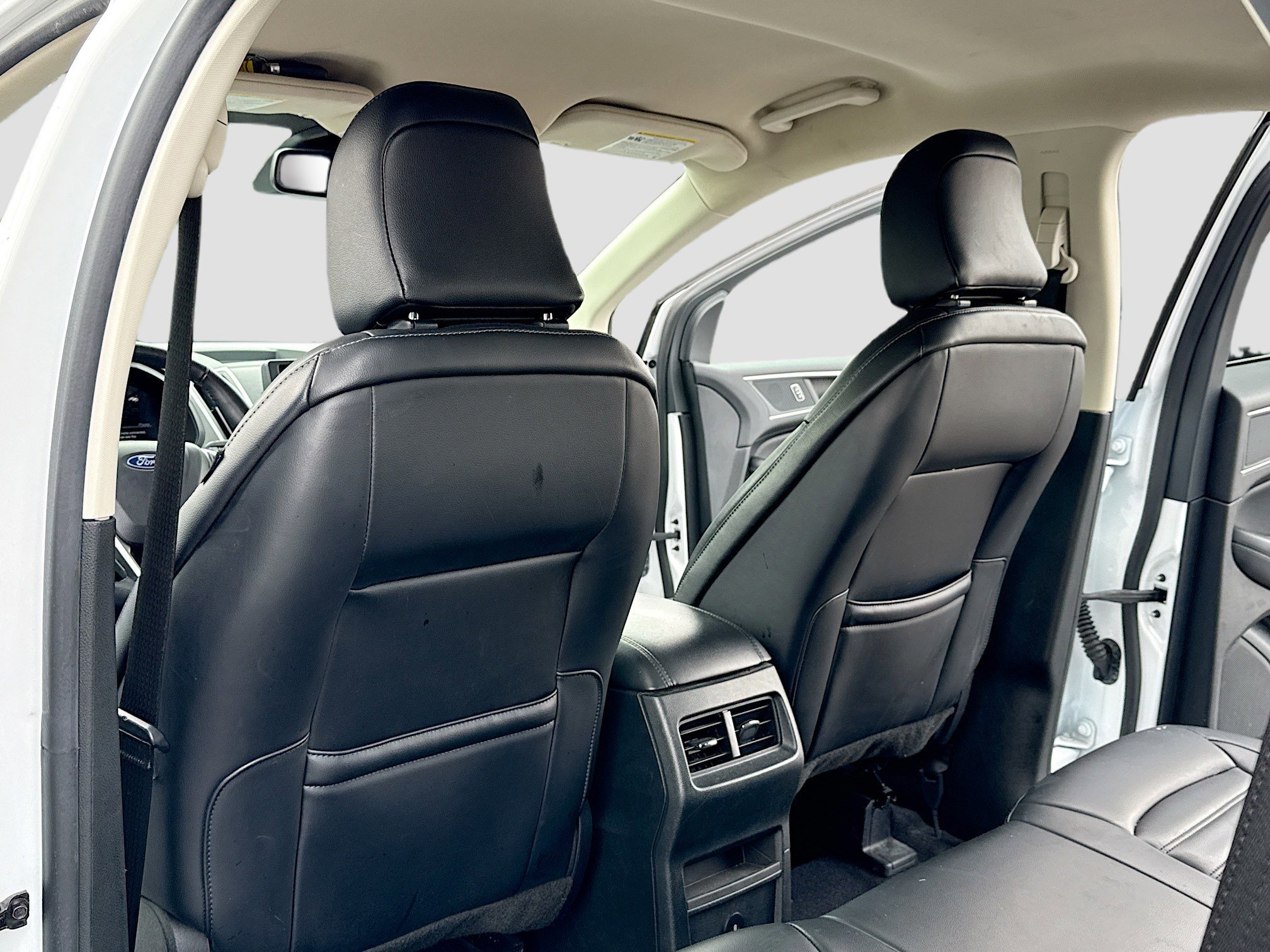 Certified 2024 Ford Edge SEL image 9