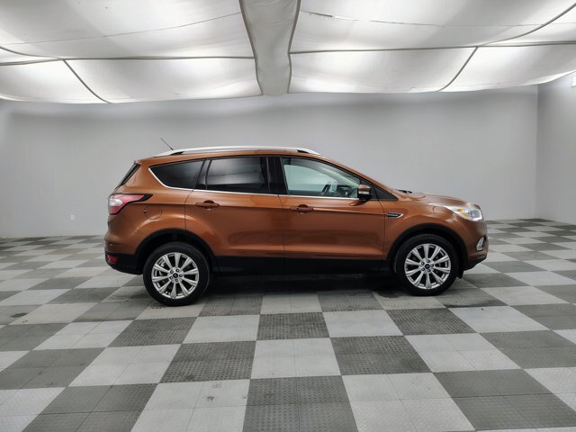 Certified 2017 Ford Escape Titanium FWD image 12