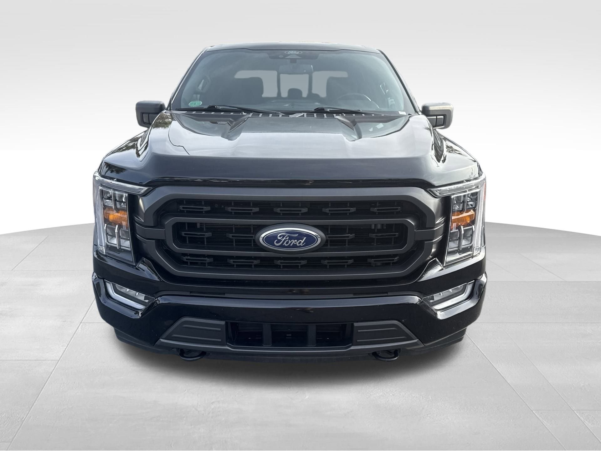 Certified 2022 Ford F150 XLT w/ Equipment Group 302A High image 7