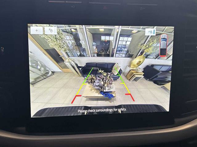 Certified 2022 Ford F150 XLT w/ Equipment Group 302A High image 13