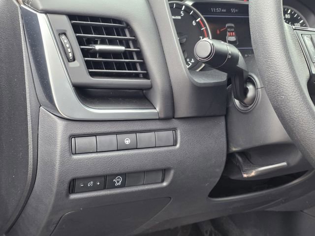 Used 2023 Nissan Rogue SV image 18