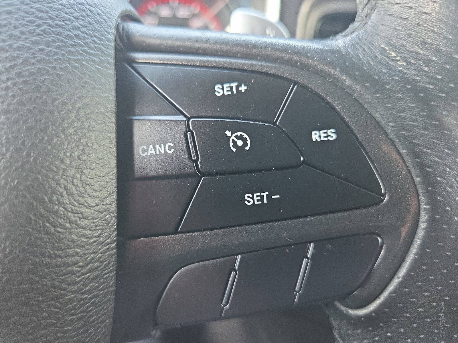 Used 2018 Dodge Charger R/T RWD image 23