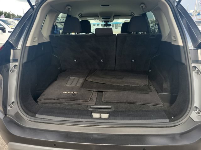 Used 2023 Nissan Rogue SV FWD image 9
