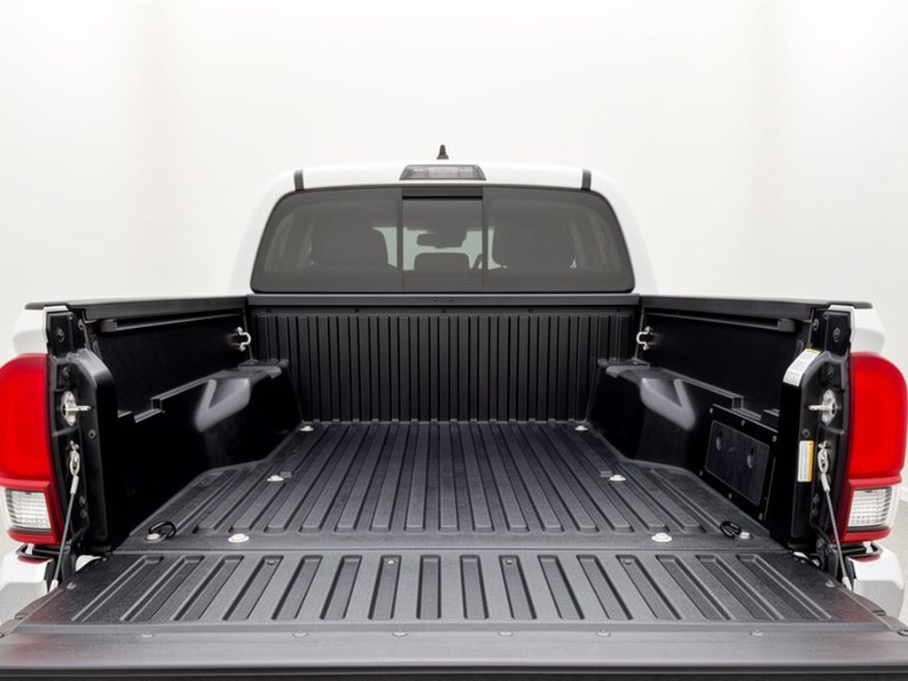 Used 2022 Toyota Tacoma SR5 AWD/4WD image 28