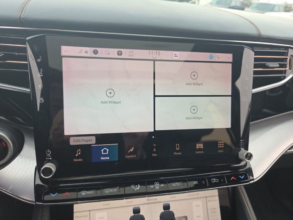 Used 2022 Jeep Grand Wagoneer Series III w/ Rear Seat Video Group 1 image 28