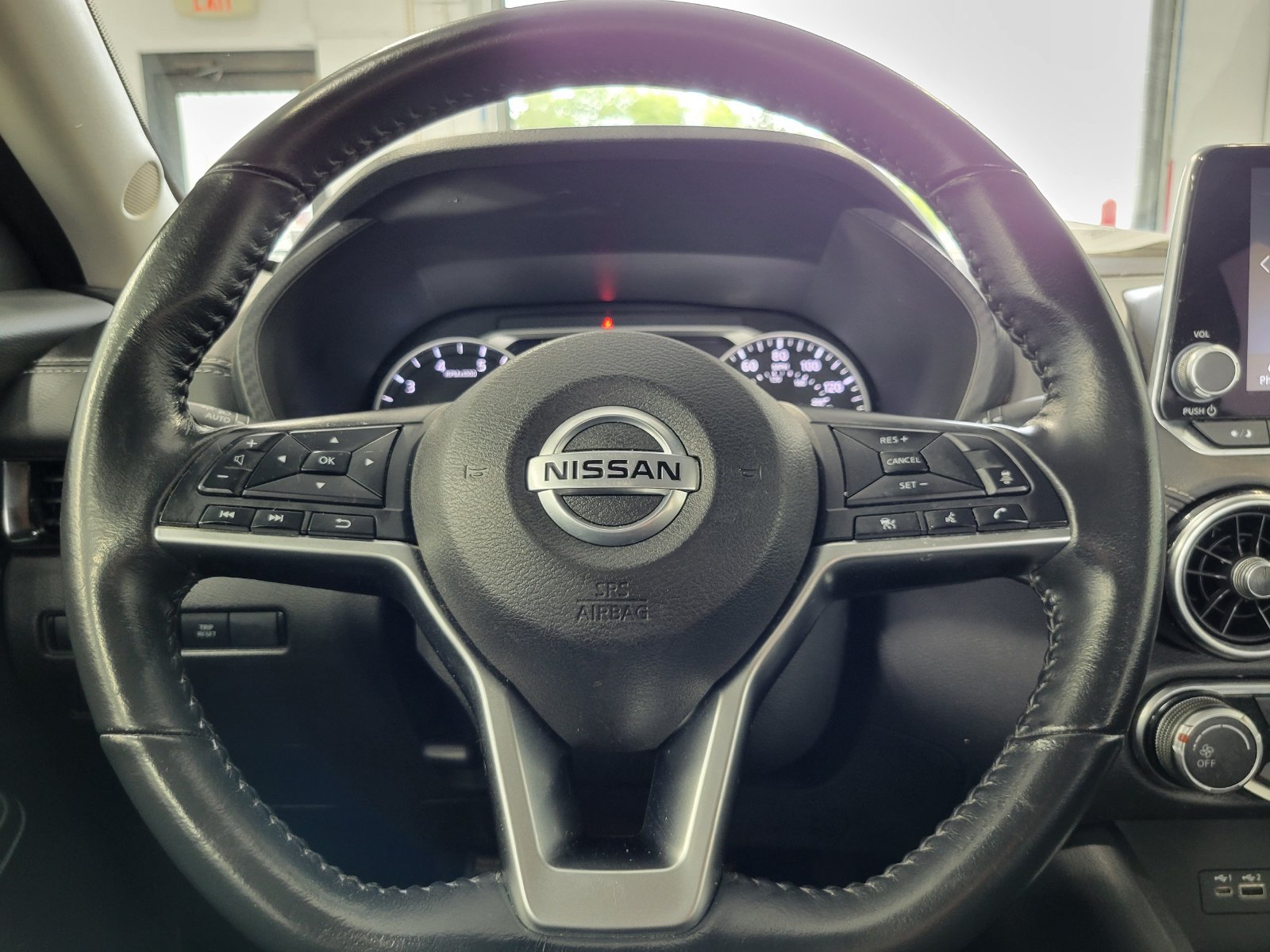 Used 2022 Nissan Sentra SV FWD image 12
