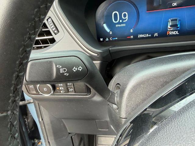 Certified 2025 Ford Escape Platinum AWD/4WD image 36