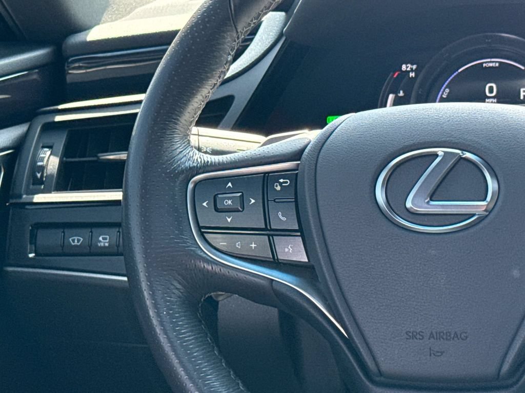 Used 2024 Lexus ES 300h F Sport w/ Accessory Package (Z1) FWD image 19