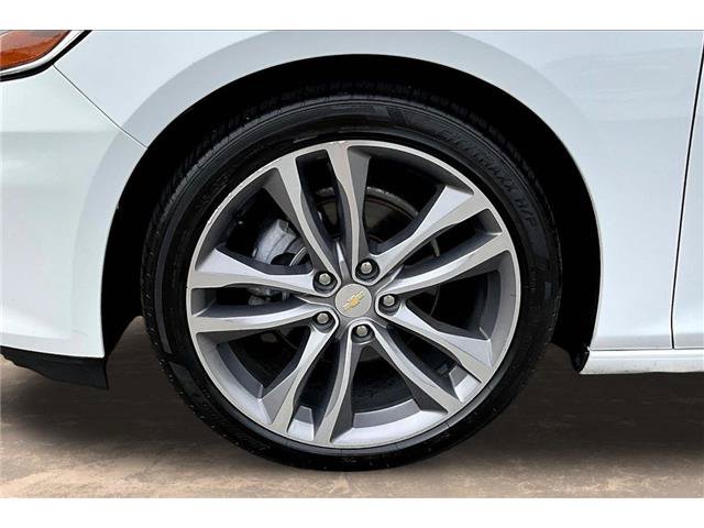 Used 2022 Chevrolet Malibu LT FWD image 36