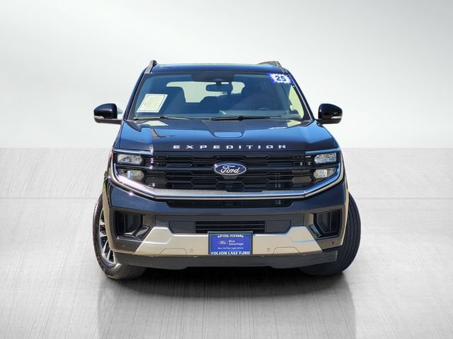 Certified 2025 Ford Expedition Max Platinum AWD/4WD image 2