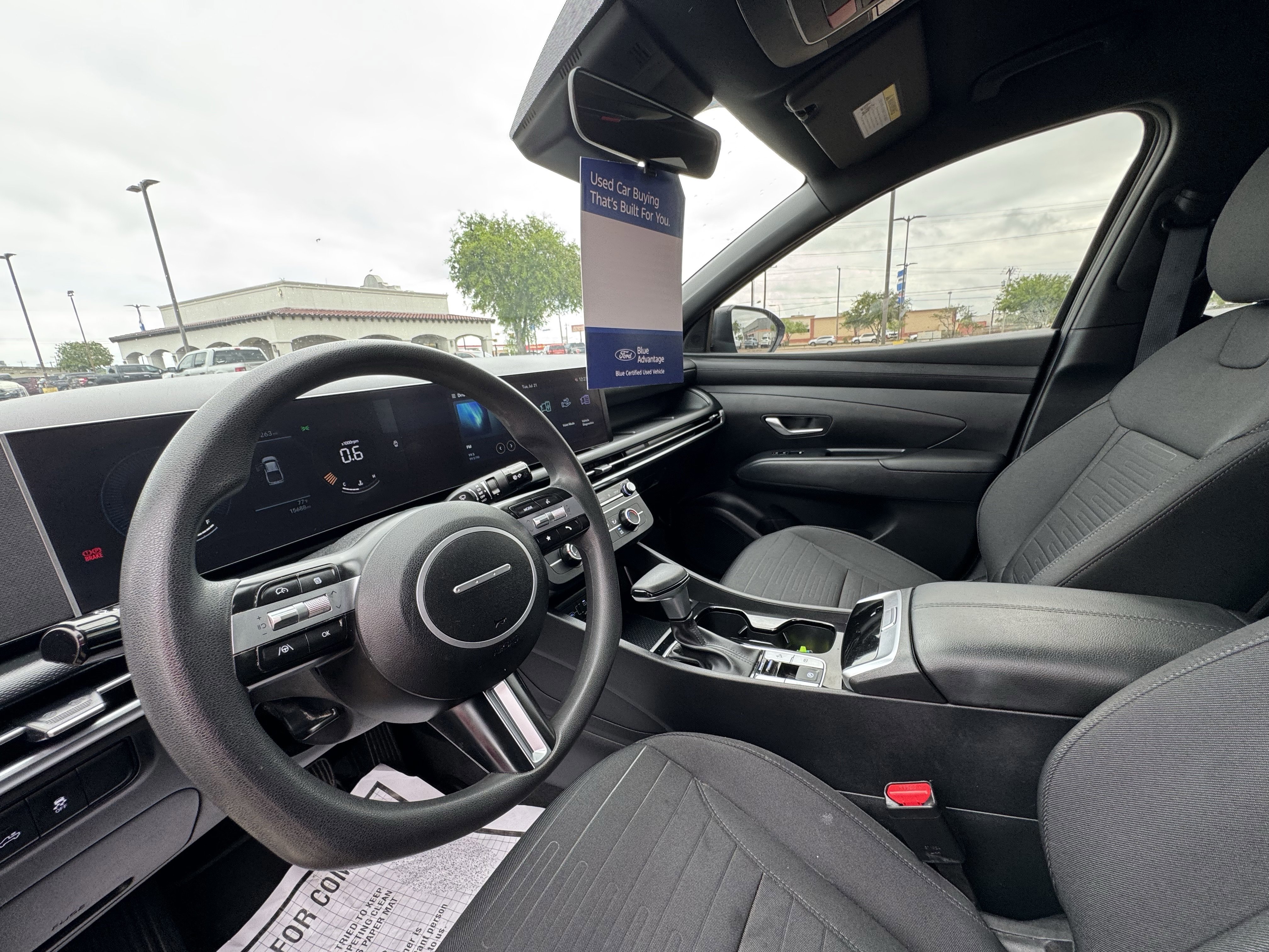 Used 2025 Hyundai Santa Cruz SE FWD image 24