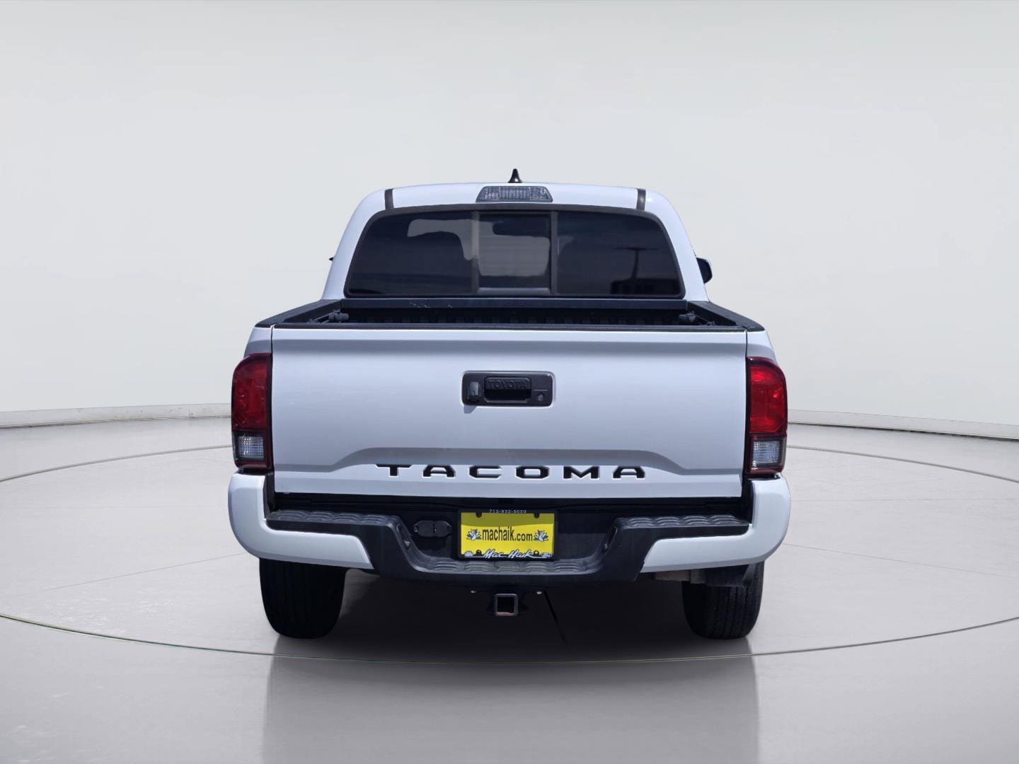 Used 2020 Toyota Tacoma SR5 w/ SR5 Appearance Package (SM) RWD image 7