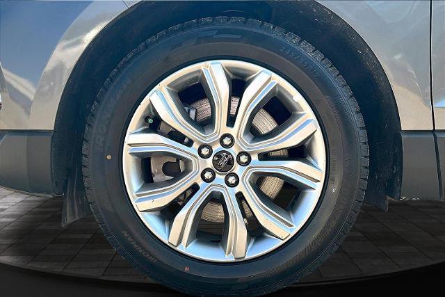 Certified 2024 Ford Edge Titanium AWD/4WD image 9