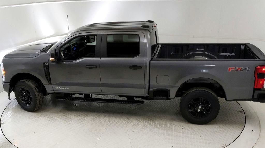 Certified 2024 Ford F250 XL w/ STX Appearance Package AWD/4WD image 21