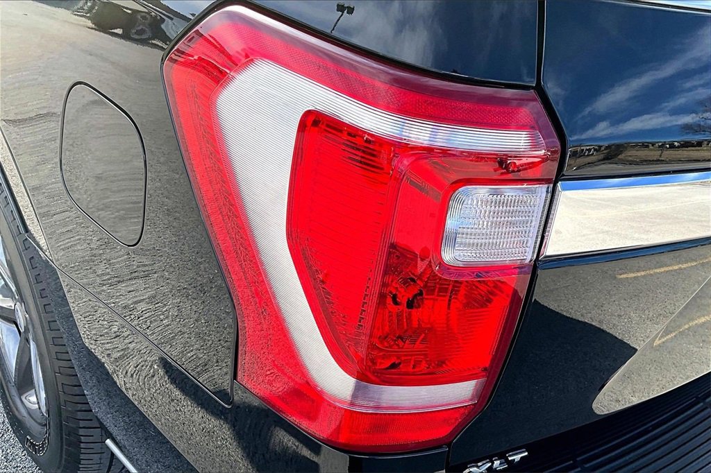 Certified 2020 Ford Expedition XLT w/ Equipment Group 202A image 29