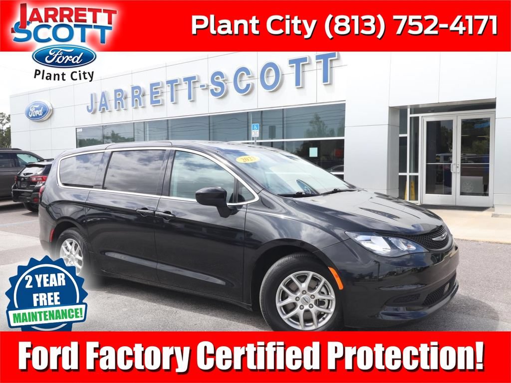 Used 2023 Chrysler Voyager LX
