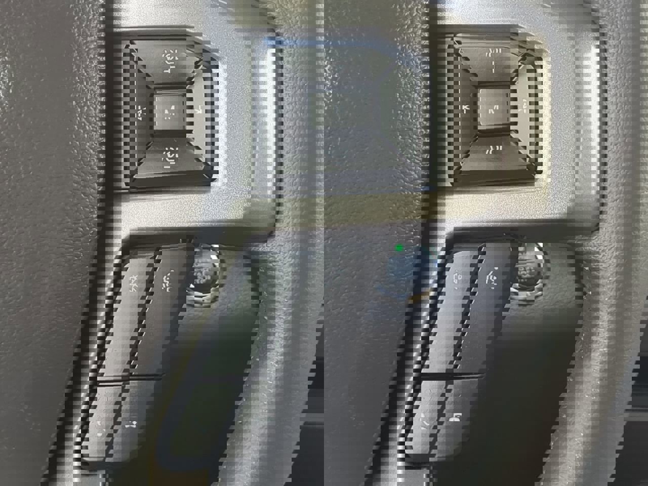 Certified 2021 Ford Expedition XLT image 25