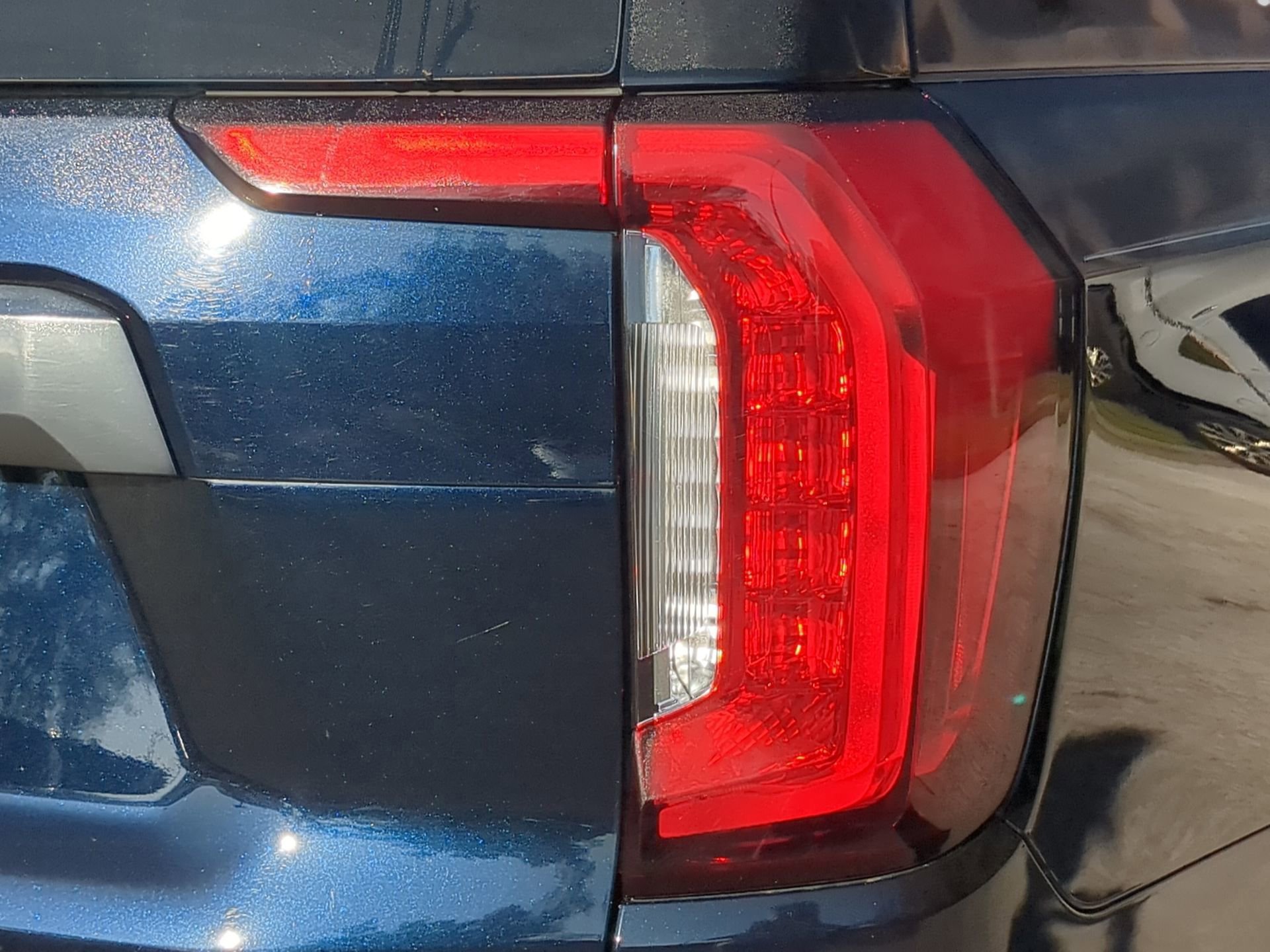 Used 2021 GMC Yukon XL AT4 w/ AT4 Premium Package image 37