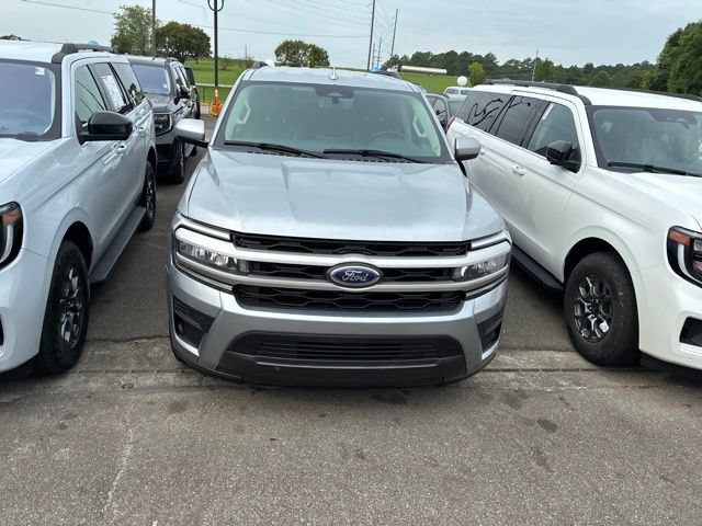 Certified 2024 Ford Expedition XLT AWD/4WD image 3