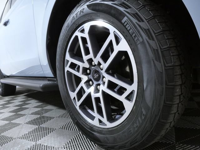 Certified 2025 Ford Expedition Active AWD/4WD image 2
