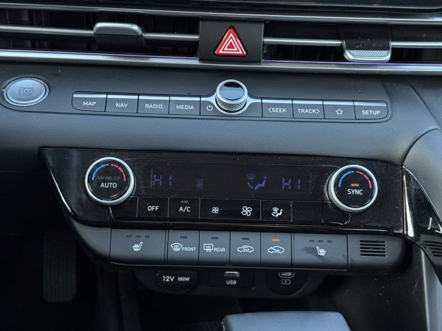 Used 2024 Hyundai Elantra SEL w/ Convenience Package image 12