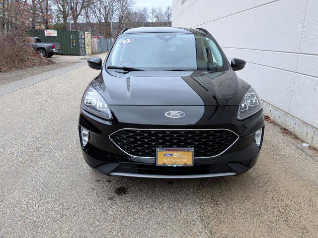 Certified 2022 Ford Escape Titanium w/ Class II Trailer Tow Package image 3