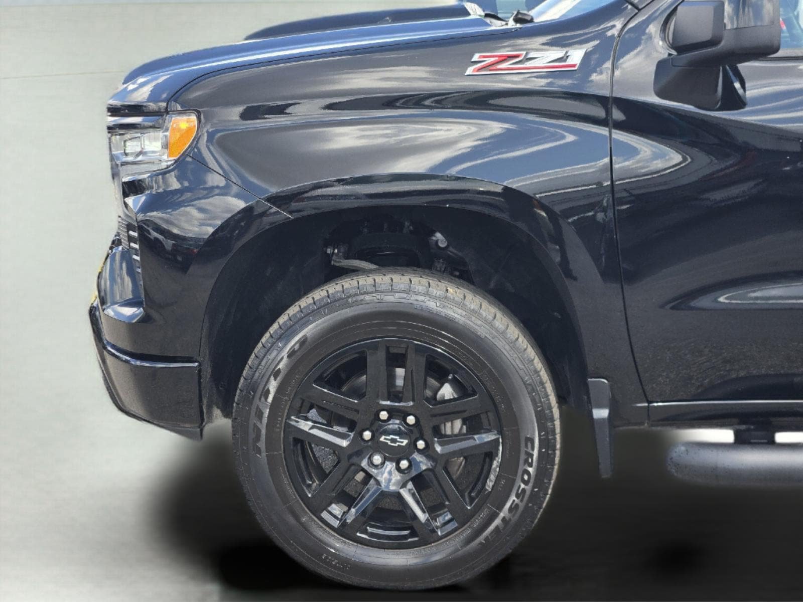 Used 2024 Chevrolet Silverado 1500 LT Trail Boss w/ Convenience Package II AWD/4WD image 9
