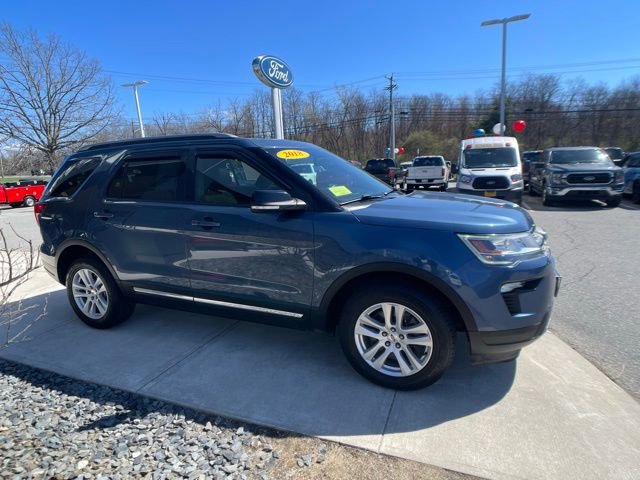 Certified 2018 Ford Explorer XLT w/ Equipment Group 201A AWD/4WD image 10