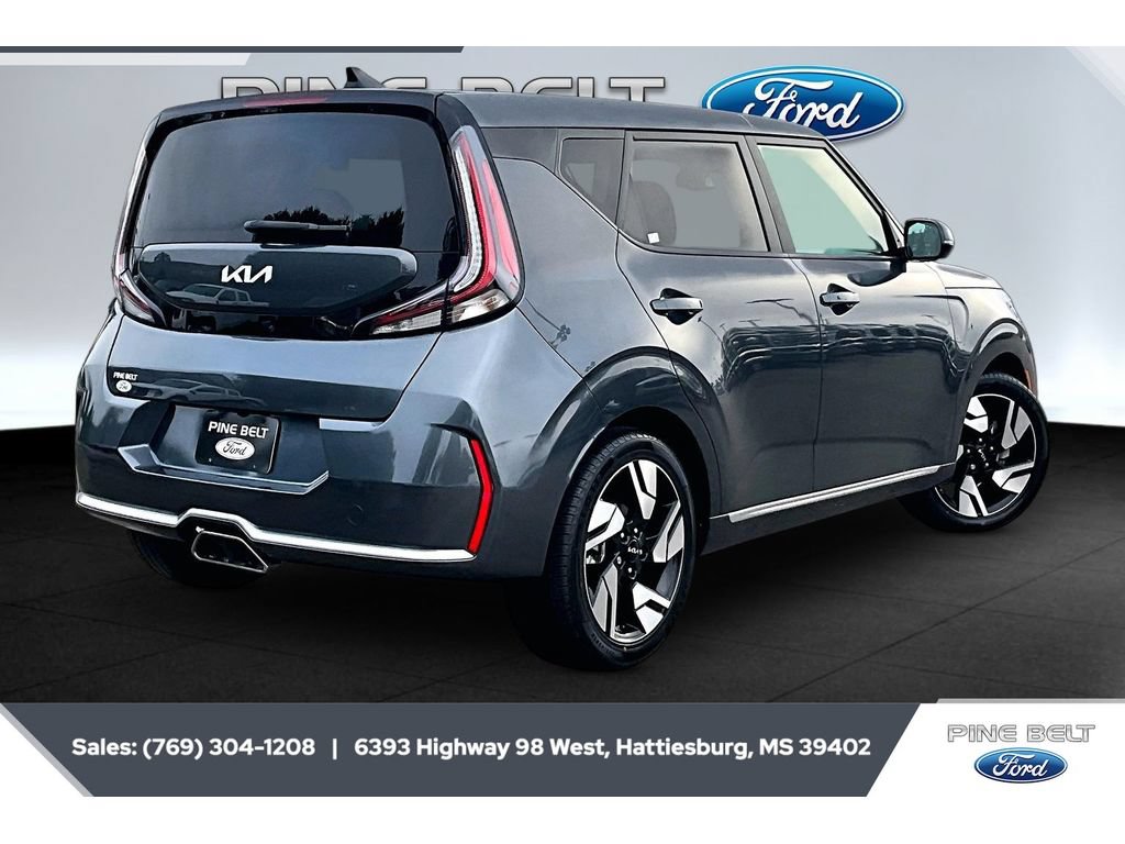 Used 2023 Kia Soul GT-Line w/ GT-Line Technology Package FWD image 11