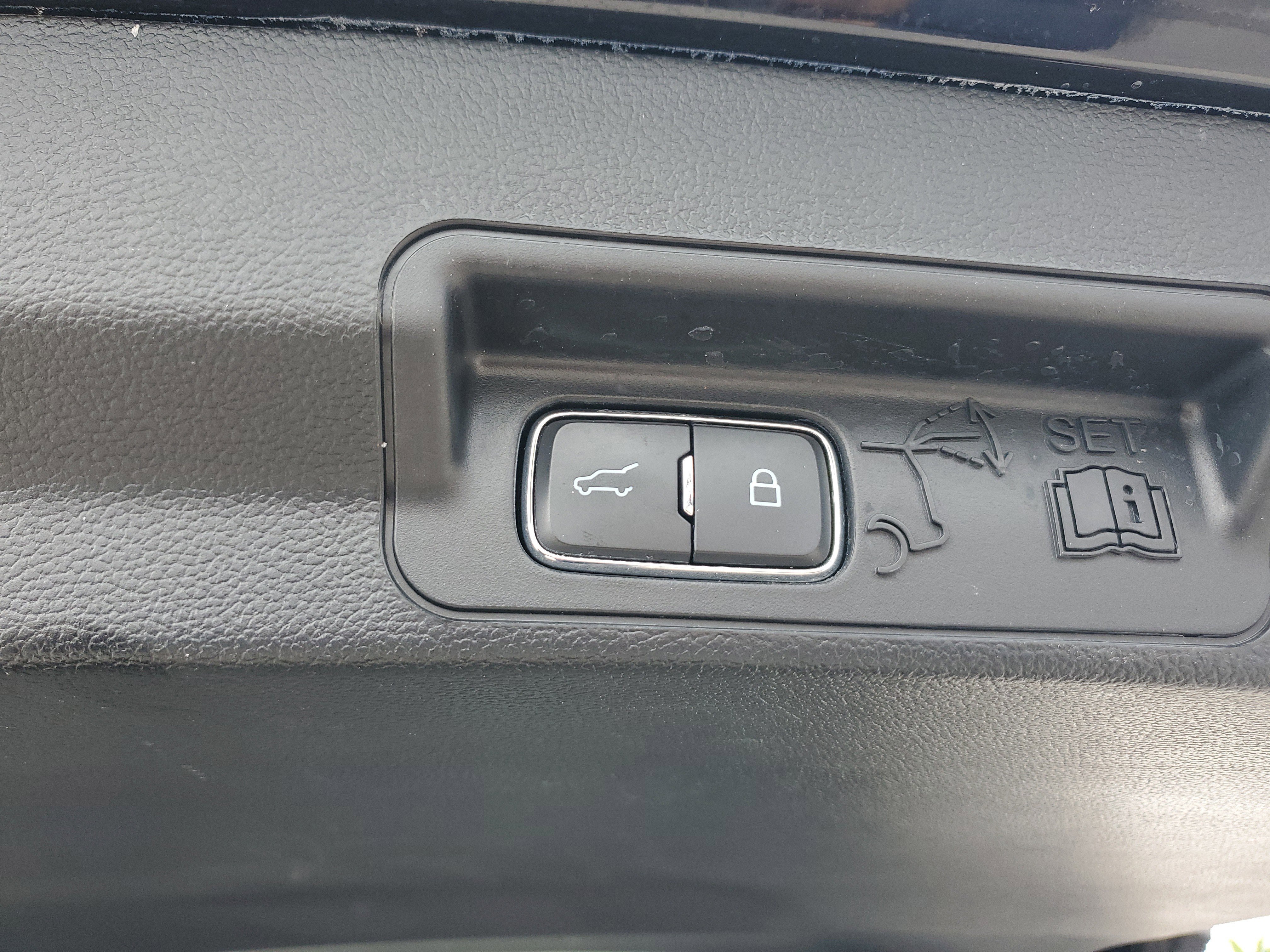 Certified 2024 Ford Explorer XLT w/ Equipment Group 202A image 17