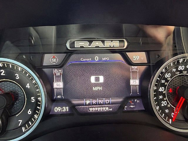 Used 2024 RAM 1500 Laramie AWD/4WD image 35