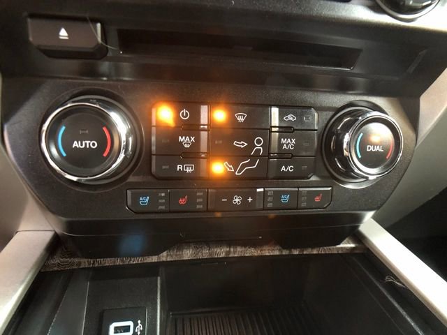 Certified 2017 Ford F350 Lariat w/ Tow Technology Bundle image 17