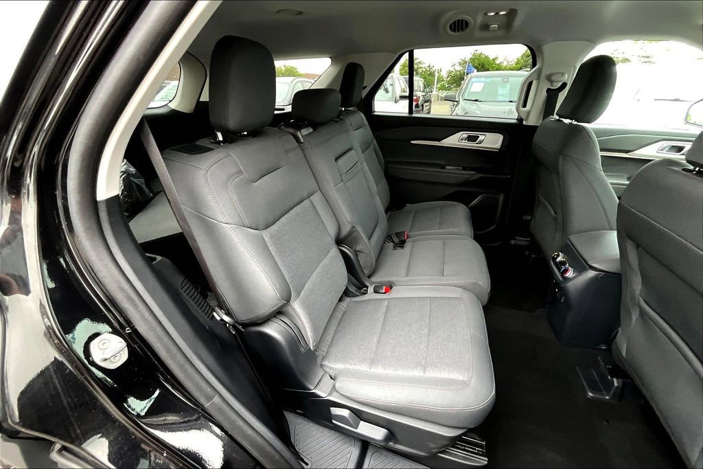 Certified 2025 Ford Explorer Active image 25