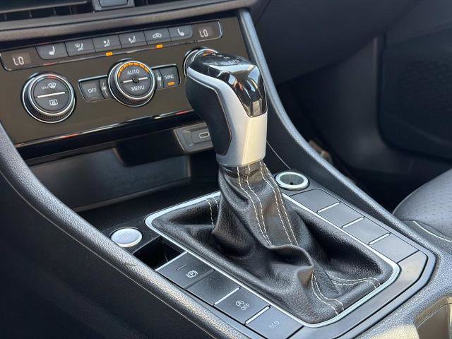 Used 2024 Volkswagen Jetta SE FWD image 16