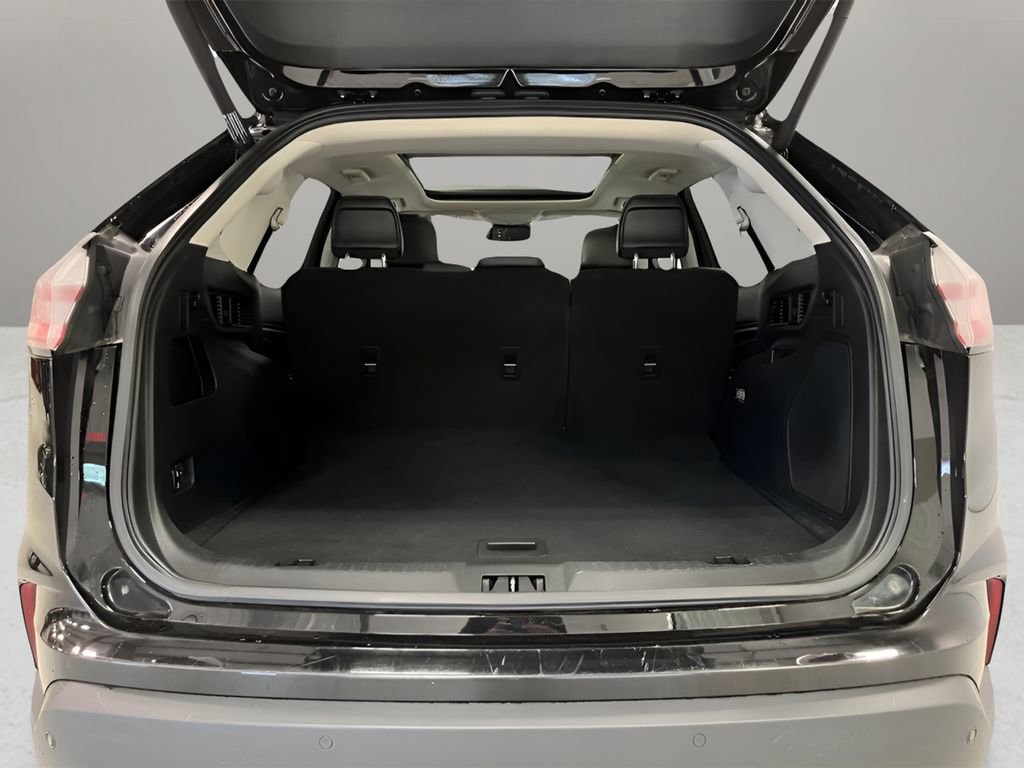 Certified 2021 Ford Edge Titanium w/ Canadian Touring Package image 13