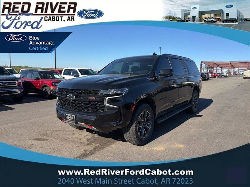 Used 2024 Chevrolet Suburban Z71 w/ Luxury Package AWD/4WD image 1